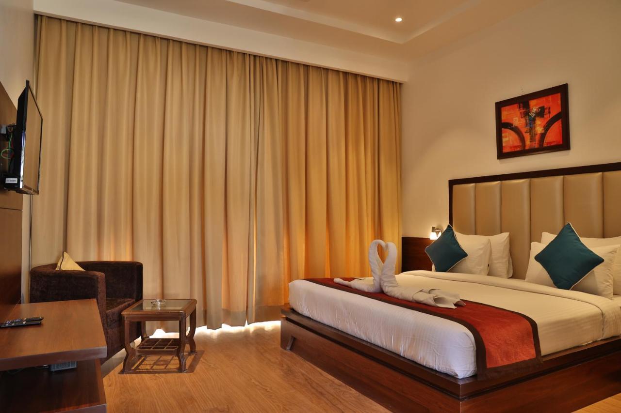 Mannat Resort Paota Prāgpura Esterno foto