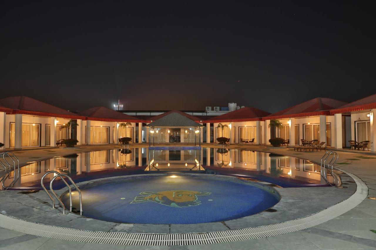 Mannat Resort Paota Prāgpura Esterno foto